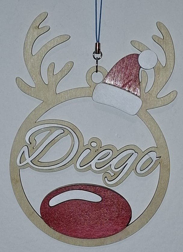 Boule de Noël personnalisée – Renne avec bonnet
